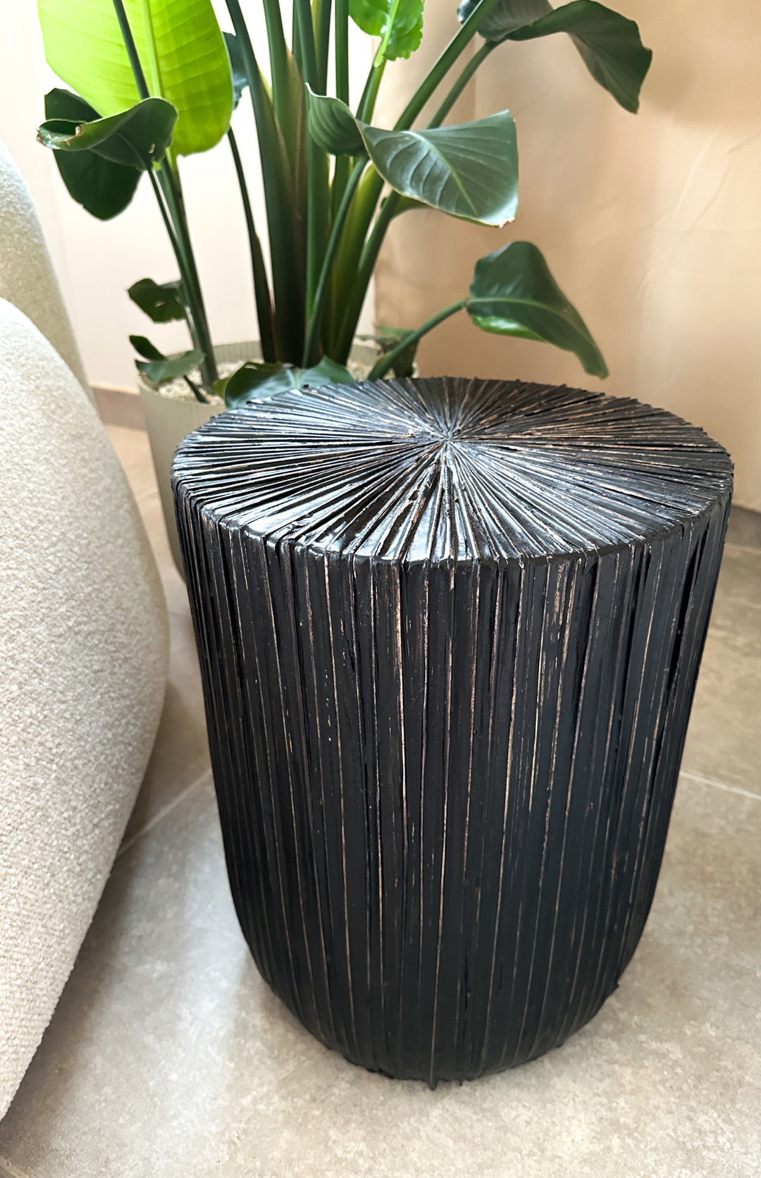 Table d'appoint en bois et feuilles de cocotier COCO