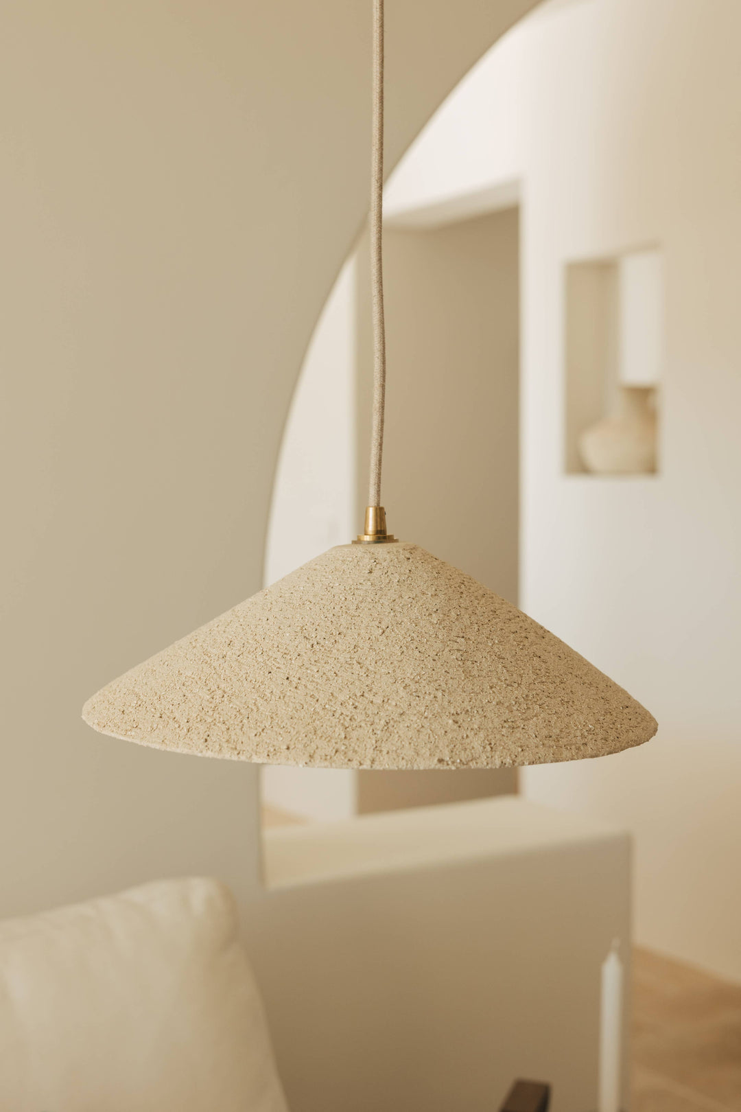 Suspension en grès beige NEXA